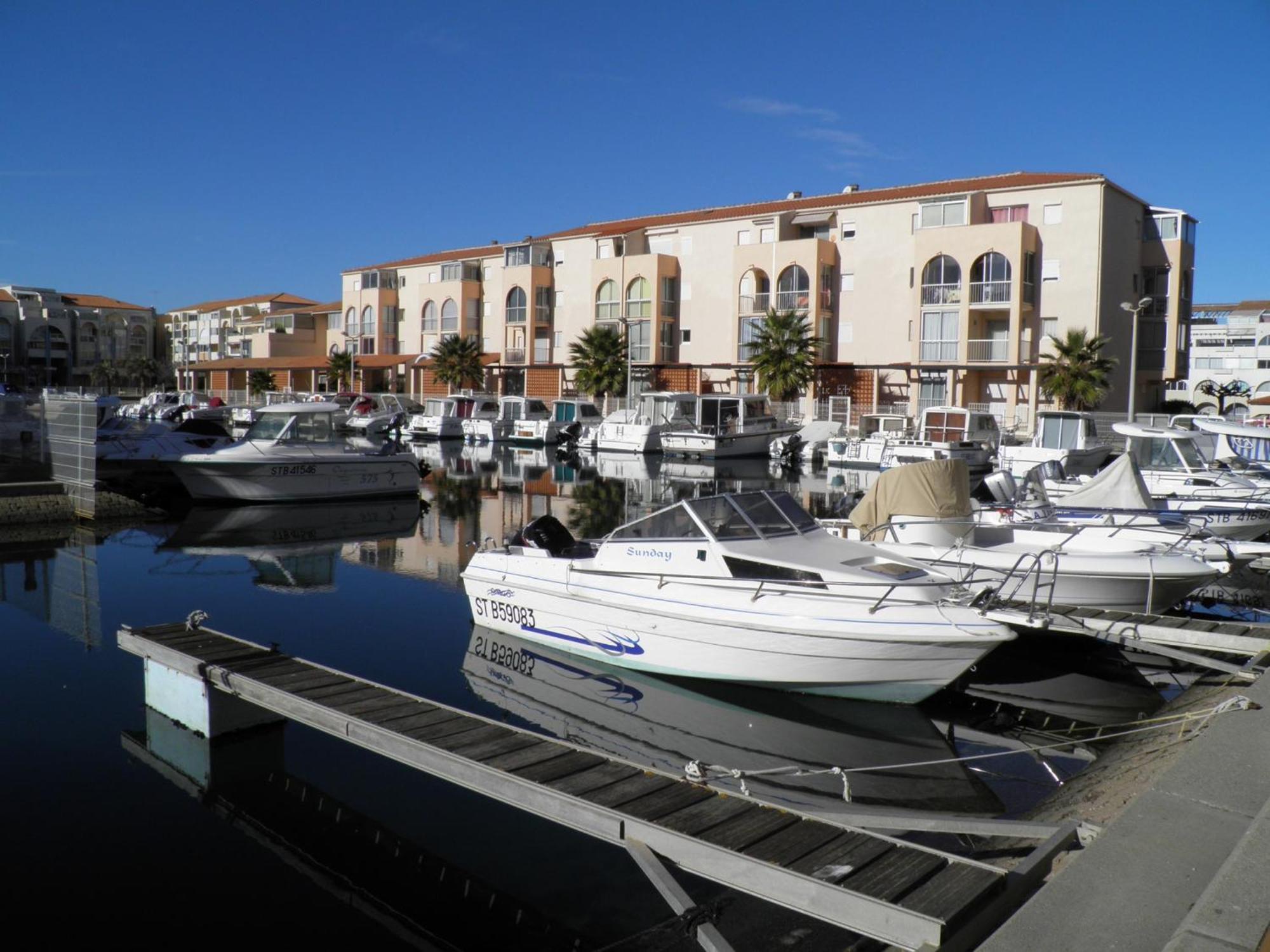 3P Climatise Avec Parking, Piscine, Proche Plage Et Commerces A Sete - Fr-1-338-497 Exterior foto
